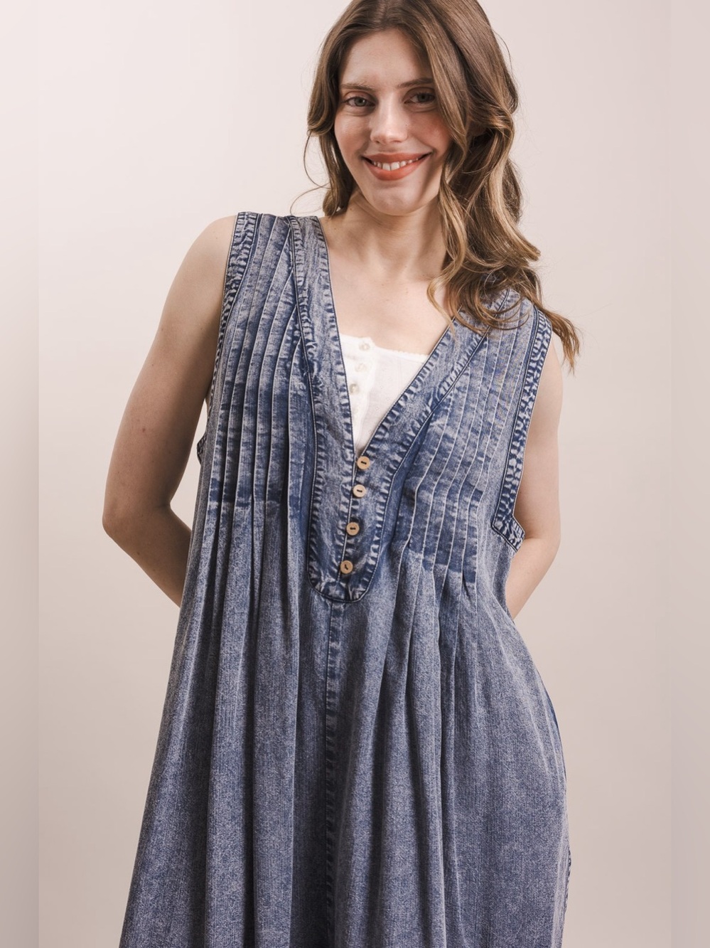 BLUEVELVET NWT Jumpsuit Tencel Denim Pintuck Size Small - X-large - Picture 2 of 2